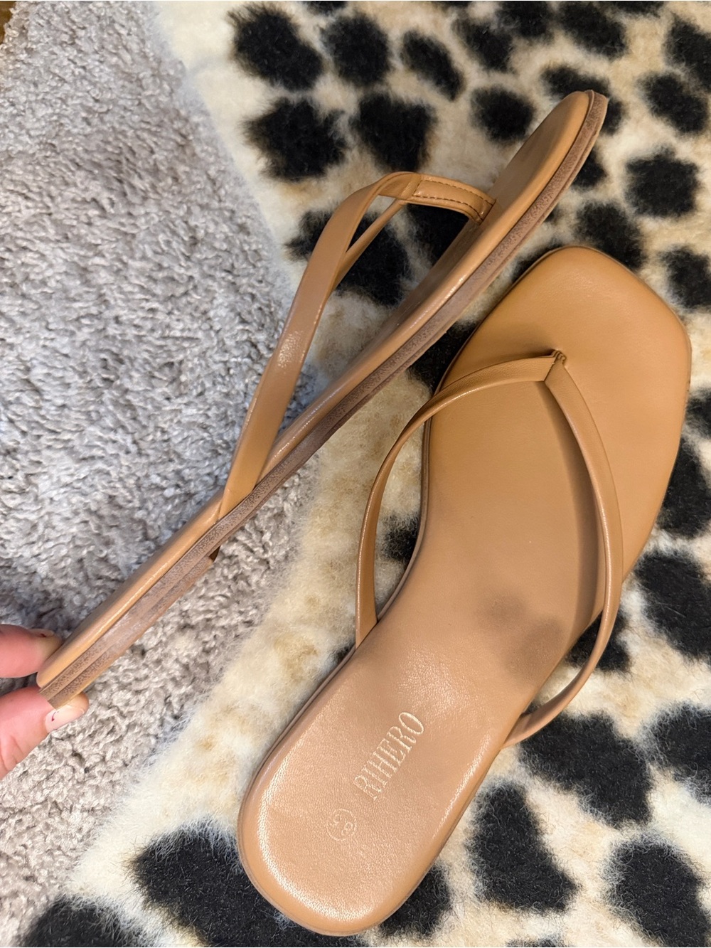 Classic Tan Square-Toe Flip Flop Sandals - Picture 2 of 3